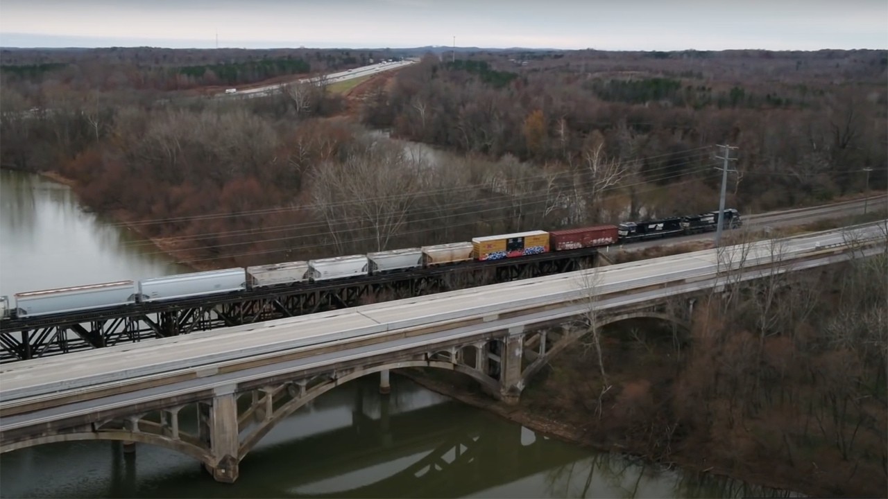 The Sherwin-Williams expansion project includes a 36,000-square-foot extension of its existing 200,000-square-foot manufacturing facility in Statesville, N.C.; four new rail spurs to be used by NS; and a new 800,000-square-foot distribution and fleet transportation center.
