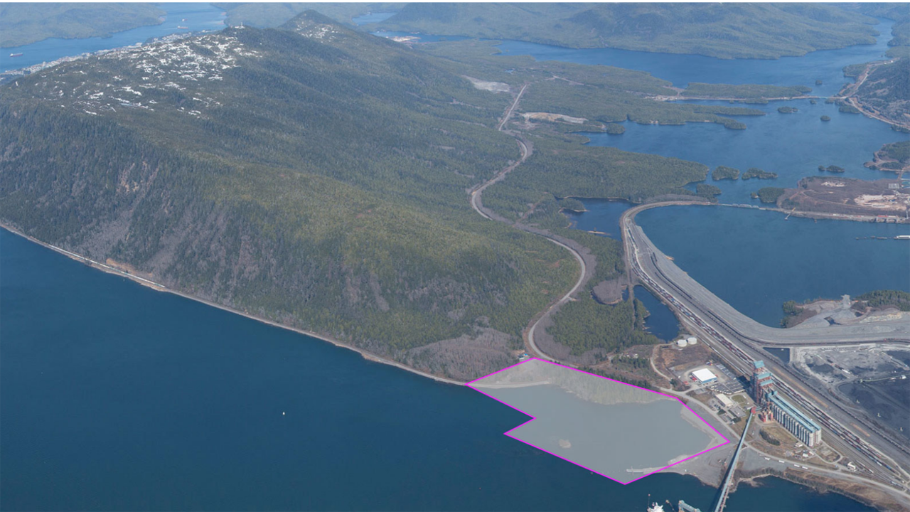 Outlined in purple is the site of the second container terminal proposed in Prince Rupert, B.C., located south of the existing Fairview Terminal. (CNW Group/DP World)