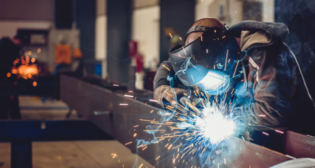 FreightCar America raised its 2022 delivery outlook from between 2,350 and 2,650 railcars to between 2,600 and 2,900 railcars, vs. 1,731 deliveries in fiscal year 2021.