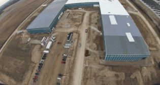 Construction of a customer’s new steel facility under way along G&W’s Indiana & Ohio Railway (IORY). (Photo: Business Wire)