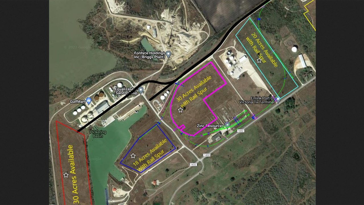 Phase 1 of the Port of Victoria’s rail project at the Texas Logistics Center will see the addition of over 42,000 feet of track, including the build-out of three 10,000-foot drop and pull tracks.