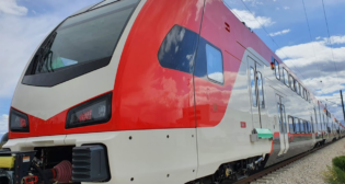 The first Caltrain EMU tested along part of the 51-mile commuter rail corridor July 16-17. (Photograph Courtesy of Caltrain via Twitter)