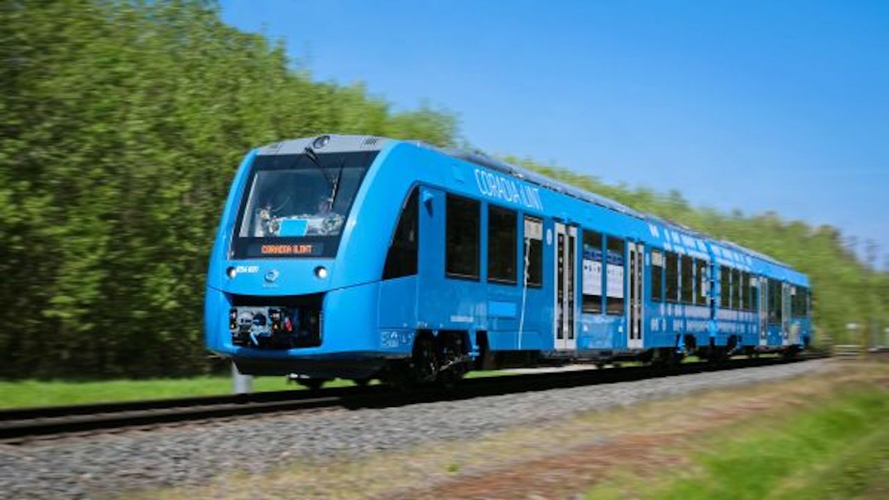 Alstom's Coradia iLint hydrogen train. Photo Credit: Alstom