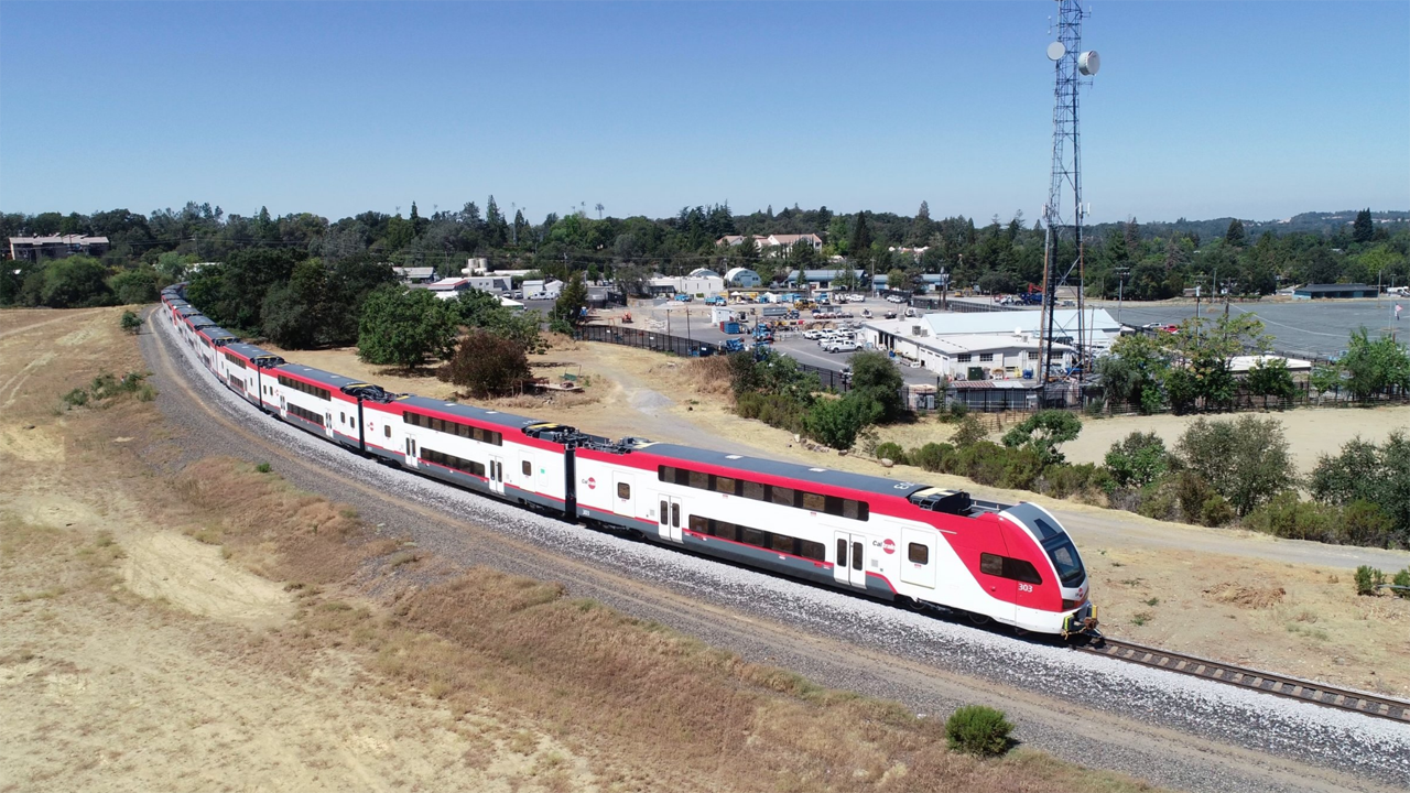 Caltrain on Aug. 22 reported that its third and fourth EMUs of 19 on order have arrived at the Centralized Equipment and Maintenance Facility in San Jose. (Photograph Courtesy of Caltrain, via Twitter)