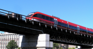 The O-Train Line 2 (the Trillium Line) is a five-mile diesel light-rail service, running from Greenboro Station in the south to Bayview Station just west of downtown Ottawa, Ontario. It forms part of the city’s two-line O-Train system. It opened in 2001, serving five stations. In 2017, a south extension was approved to add eight stations and 10 miles of track, including a spur to Ottawa’s international airport. (Photograph Courtesy of Ricardo)
