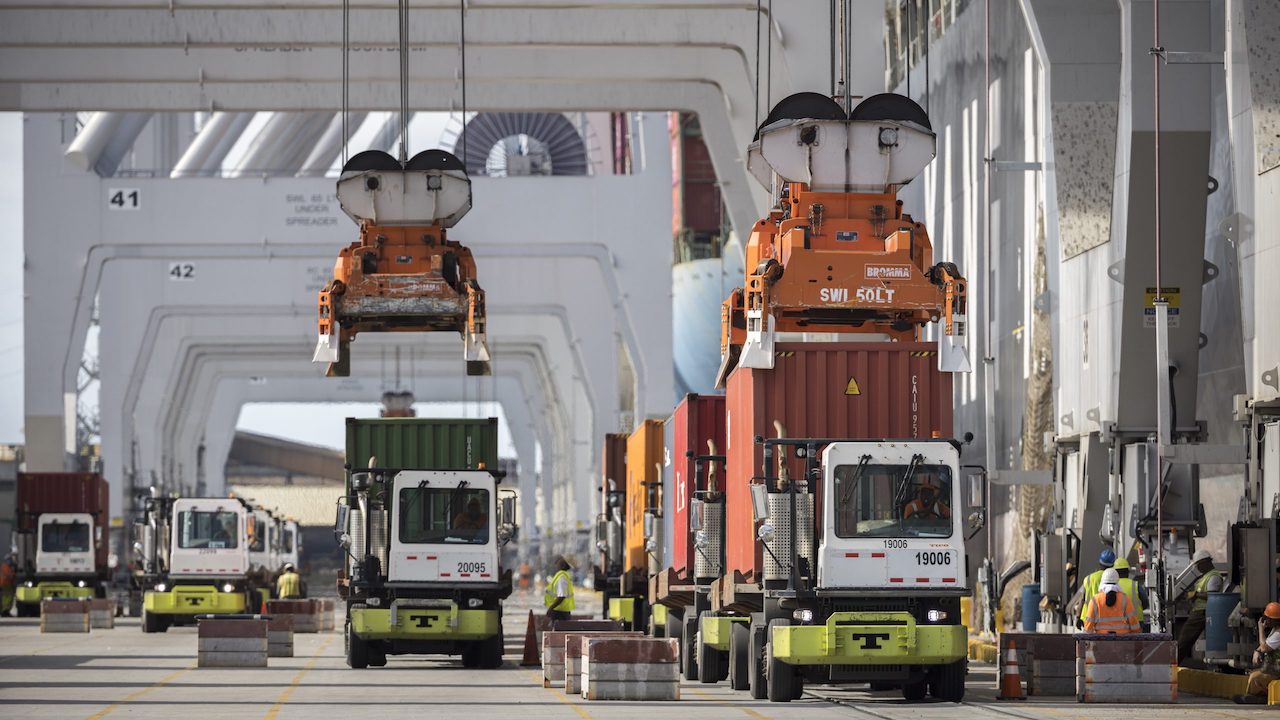 Export containers are loaded onto a Yang Ming vessel at the Port of Savannah’s Garden City Terminal. GPA says it is moving cargo at a rate of more than 6 million TEUs per year. (GPA/Stephen Morton)