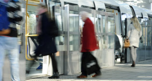 The 300 half-height platform screen doors order for Panama Metro marks Wabtec's first project in Central America.