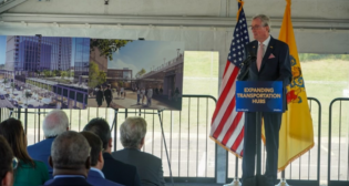 NJ Transit wrote in an Oct. 12 Twitter post: “Today, NJ TRANSIT CEO Kevin Corbett joined @govmurphy, Congressman @frankpallone, @speakercoughlin, @woodbridgenj Mayor John McCormac and Russo Development CEO Edward Russo to advance a significant Transit Oriented Development (TOD) project at MetroPark Train Station.” (Photograph Courtesy of NJ Transit, via Twitter)