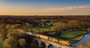 “As we close out 2022, we will maintain strong price discipline while improving efficiency and service to capitalize on the available demand,” UP Chairman, President and CEO Lance Fritz said. (Photograph Courtesy of UP)