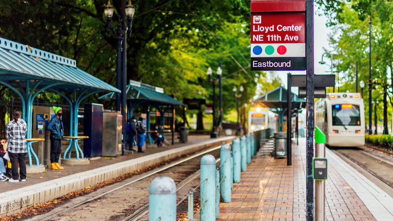 TriMet’s Board of Directors on Dec. 14 approved Ordinance 369 to amend the rules for operating and riding TriMet MAX light rail, WES commuter rail, Portland Streetcar, and bus and paratransit services.