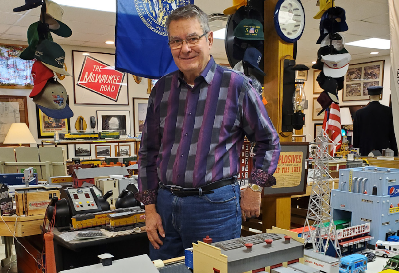 Wimmer's collection spans more than 10,000 railroadiana artifacts with a special focus on railroad engineering memorabilia.