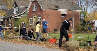 Norfolk Southern has made a combined donation of $295,000 to American Forests and the Forest Landowners Foundation. (Cokko Swain Media / American Forests)