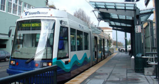 Wikipedia/Oran Viriyincy