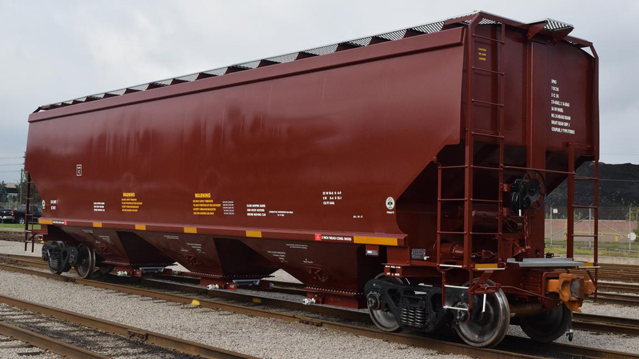 National Steel Car 5,431cf three-pocket, high-capacity grain hopper. (National Steel Car photo)