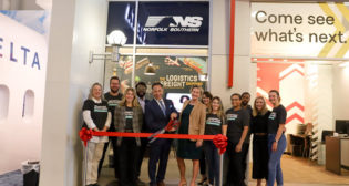 Interactive storefront will provide Metro Atlanta students the opportunity to learn about rail industry. (NS photo)