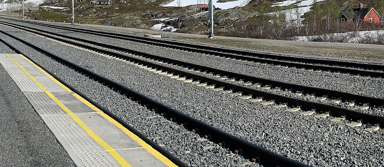 Figure 1. Rail, ties, and ballast on a heavy-haul mountain railway above the Artic Circle in Norway. (Courtesy of Gary T. Fry.)