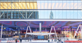 Amtrak and Vornado Realty Trust on Nov. 19 marked the completion of the 7th Avenue and 32nd Street entrance project at New York Penn Station. The station’s busiest entrance has been fully rebuilt, with its width expanded by 50%. (Photo Credit: Fernando Sandoval/MW)