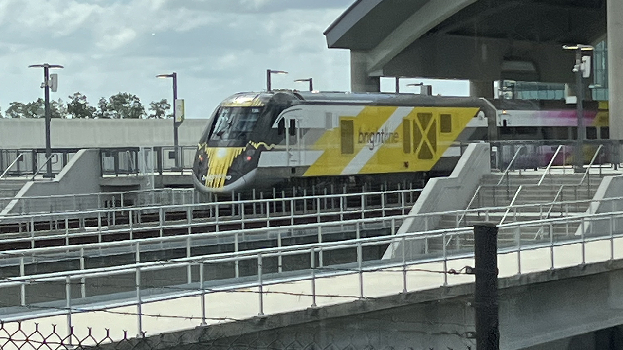 (Jonathan Chalon Photograph)