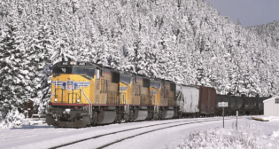 “Our service product had great momentum as we hit the ground running strong in 2024,” UP’s Kenny Rocker told customers Jan. 26. “Then in early January, Mother Nature had other plans and delivered back-to-back winter storms that spread across most of our network—from the Pacific Northwest to the Great Lakes.” (UP Photograph)