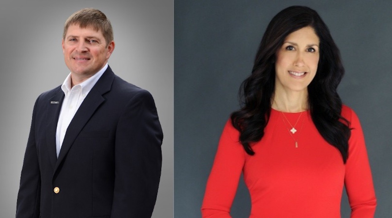 Mark Lester, Project Director, Associate Vice President, HNTB (left); and Terri Mestas, Deputy CEO, Sound Transit (right).