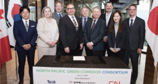 Left to Right: Tatsuhiko Asami (NYK Bulk & Projects Carriers Ltd.), Linda Kongerslev (Oldendorff Carriers), Ken Veldman (Prince Rupert Port Authority), Ian Anderson (Teck Resources Limited), Mike Lagowski (Mitsubishi Canada Ltd.), Robert Booker (Trigon Pacific Terminals), Duncan Wilson (Vancouver Fraser Port Authority), Mayu Toyobe (Mitsubishi Heavy Industries), François Bélanger (CN Rail)