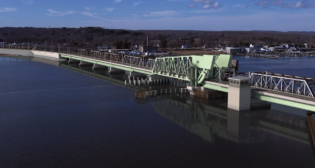 Amtrak will soon begin construction of a new, modern Connecticut River Bridge to replace the existing bridge, which opend in 1907. It is located on the Northeast Corridor between the towns of Old Saybrook and Old Lyme and used by Amtrak, CTRail’s Shore Line East and freight trains. (Amtrak Rendering)