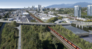 “We’re proud to be a partner on the Holdom Overpass project. This new rail overpass will increase trade capacity at the Port of Vancouver and benefit the local community in Burnaby, B.C.,” CN reported via LinkedIn on July 9. (Image Courtesy of CN)