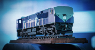 Wabtec will supply a fleet of Evolution Series ES43ACmi locomotives to the SimFer joint venture for the Simandou high-grade iron ore project in Guinea. Pictured: A model of the unit, courtesy of Wabtec.
