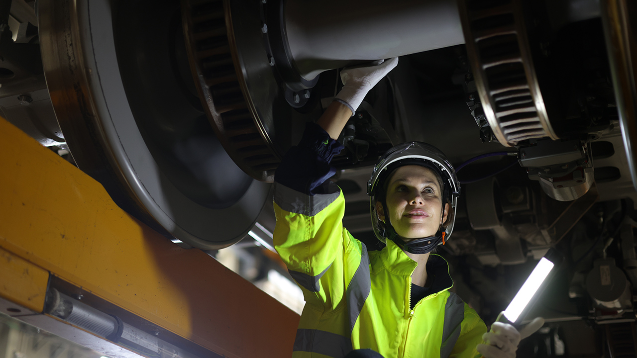 (Shutterstock/ narai chal)