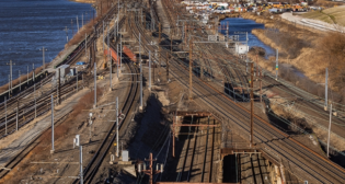 Amtrak is seeking four CRISI grants: $13.4 million to replace catenary between North Brunswick and Newark; $18.6 million to upgrade signal systems between New Brunswick and Elizabeth; $80.277 million to replace electrical substation 41 in Kearny; and $187.5 million to replace the Sawtooth Bridges in Kearny (pictured), according to NJ.com. (Amtrak Photograph)