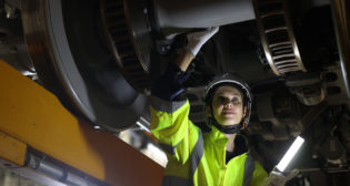 (Shutterstock/ narai chal)