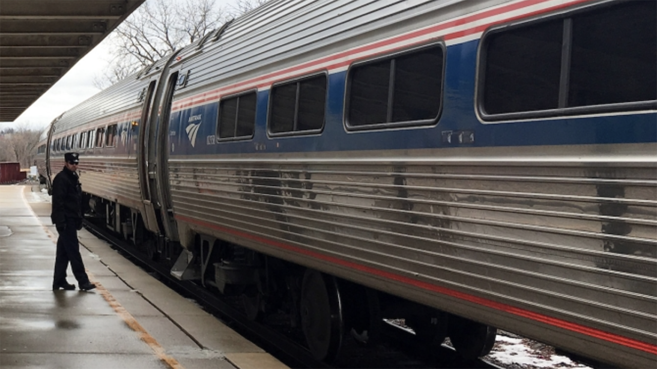 Amtrak announces the restoration of Empire Service in time for the holiday season. (Photograph Courtesy of the New York Governor’s Office)