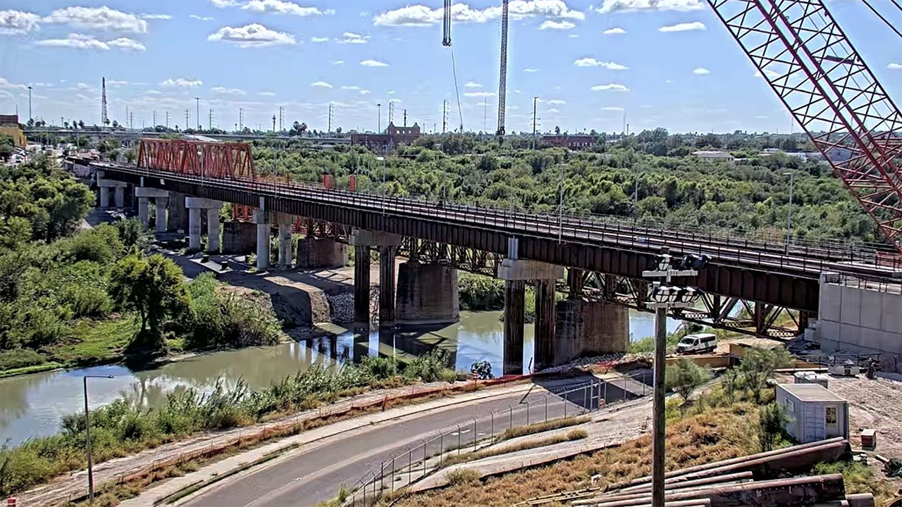 CPKC’s expansion of its international railroad bridge linking Laredo, Tex. and Nuevo Laredo, Tamaulipa, Mexico, is nearing completion. (CPKC Photograph)