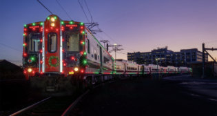 MTA Metro-North Railroad will run its first-ever Holiday Lights Train on all three commuter rail lines from Nov. 29 through New Year’s. (Photo: MTA / Emily Moser)