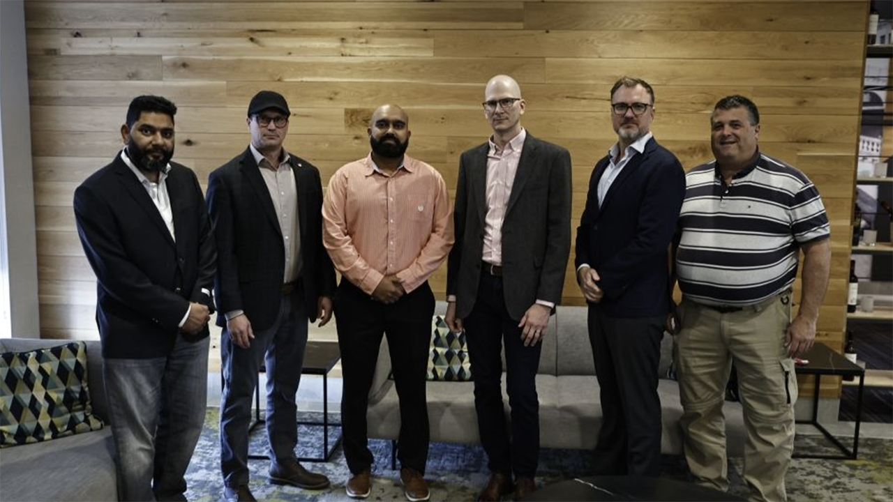 The tentative agreement with Canadian Pacific Kansas City in Canada “addresses key priorities identified by members, including work ownership, improvements to working conditions, and repairing strained labour relations,” Unifor said in a statement to members on Jan. 27. (Unifor Photograph)