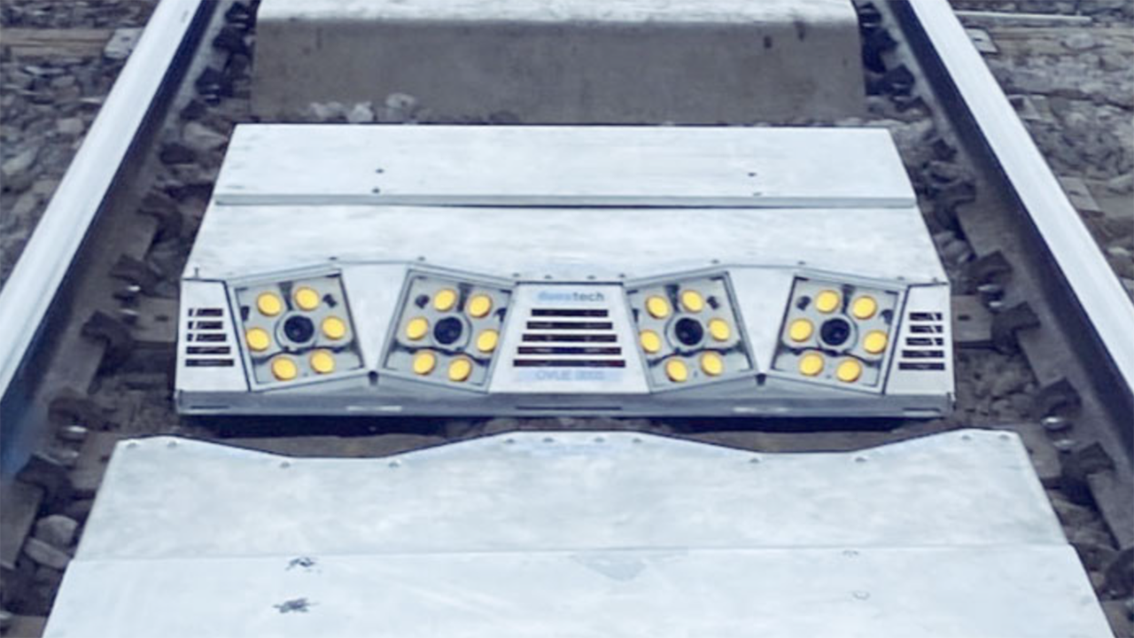 The obliquevue® Oblique Vehicle Undercarriage Examiner. (Duos Photograph)