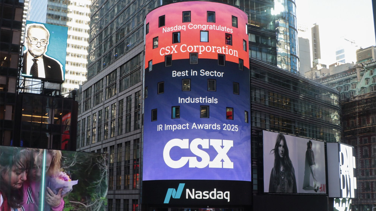 (Photograph Courtesy of CSX and President and CEO Joe Hinrichs, via social media)