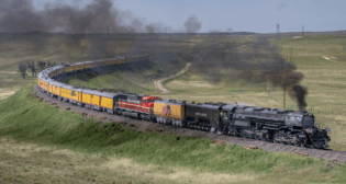 The Big Boy No. 4014 and Lincoln Locomotive No. 1616 appeared earlier this month in Wyoming and Colorado. (UP Photograph)