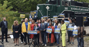 New York Gov. Kathy Hochul and MTA Chair and CEO Janno Lieber announced that the Interborough Express (IBX) project is moving from the planning to active phase during a press conference at 61st St. & 14th Av. on Aug 1. (Marc A. Hermann / MTA)
