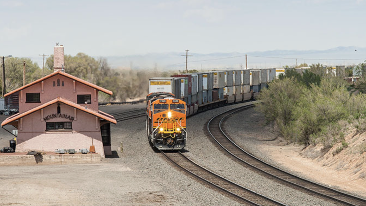 (Courtesy of BNSF)