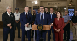 New York Gov. Kathy Hochul (right), MTA Metro-North Railroad President Justin Vonashek (center), and Mayor of Beacon Lee Kyriacou (far left) at the Biltmore Room of Grand Central Terminal on Sept. 23, announcing enhanced railroad service including the MNR Super Express to Poughkeepsie. (Marc A. Hermann / MTA)
