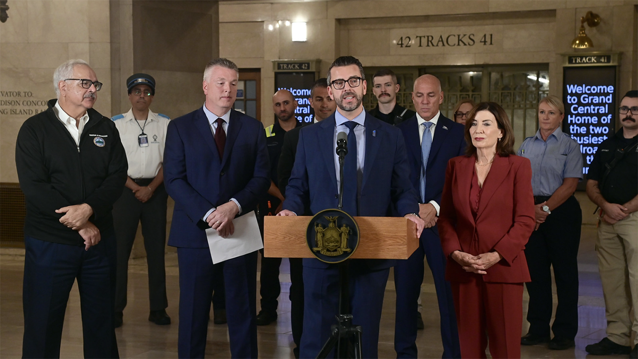 New York Gov. Kathy Hochul (right), MTA Metro-North Railroad President Justin Vonashek (center), and Mayor of Beacon Lee Kyriacou (far left) at the Biltmore Room of Grand Central Terminal on Sept. 23, announcing enhanced railroad service including the MNR Super Express to Poughkeepsie. (Marc A. Hermann / MTA)