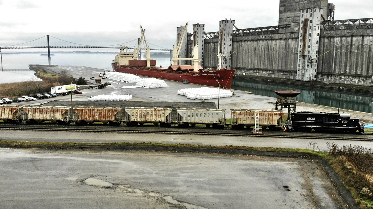 V6 Odyssey Terminal (Courtesy of CNW Group/V6 Agronomy Inc.)