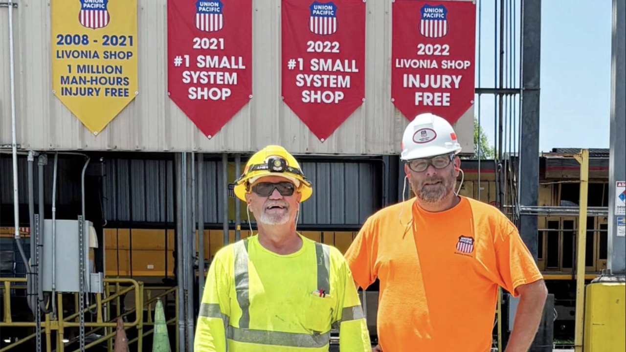 A culture of “mentorship, open communication and a commitment to the why behind each safety protocol” helps UP’s Livonia, La., locomotive team achieve a safety milestone. (UP Photograph)